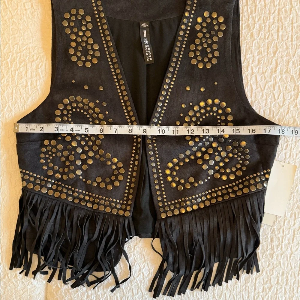 Design Lab Black Faux Suede Studded Fringe Vest – Size L - Picture 6 of 11